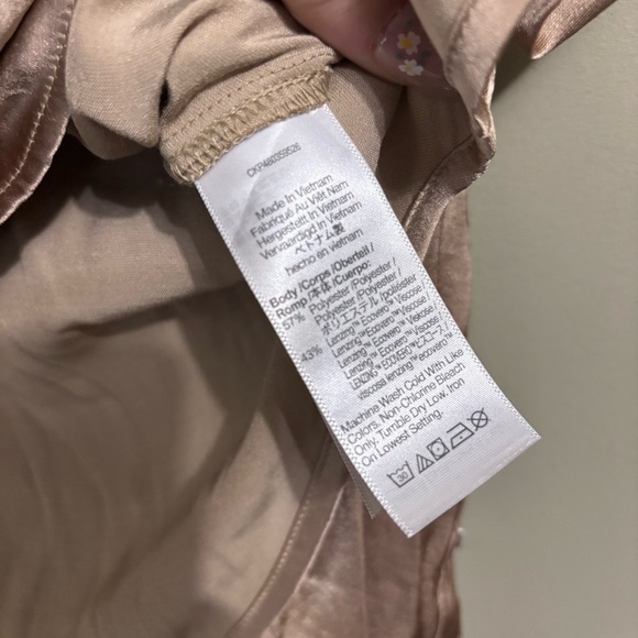 New Madewell Sz 12 Darted Button-Up Shirt in Satin - Picture 9 of 10